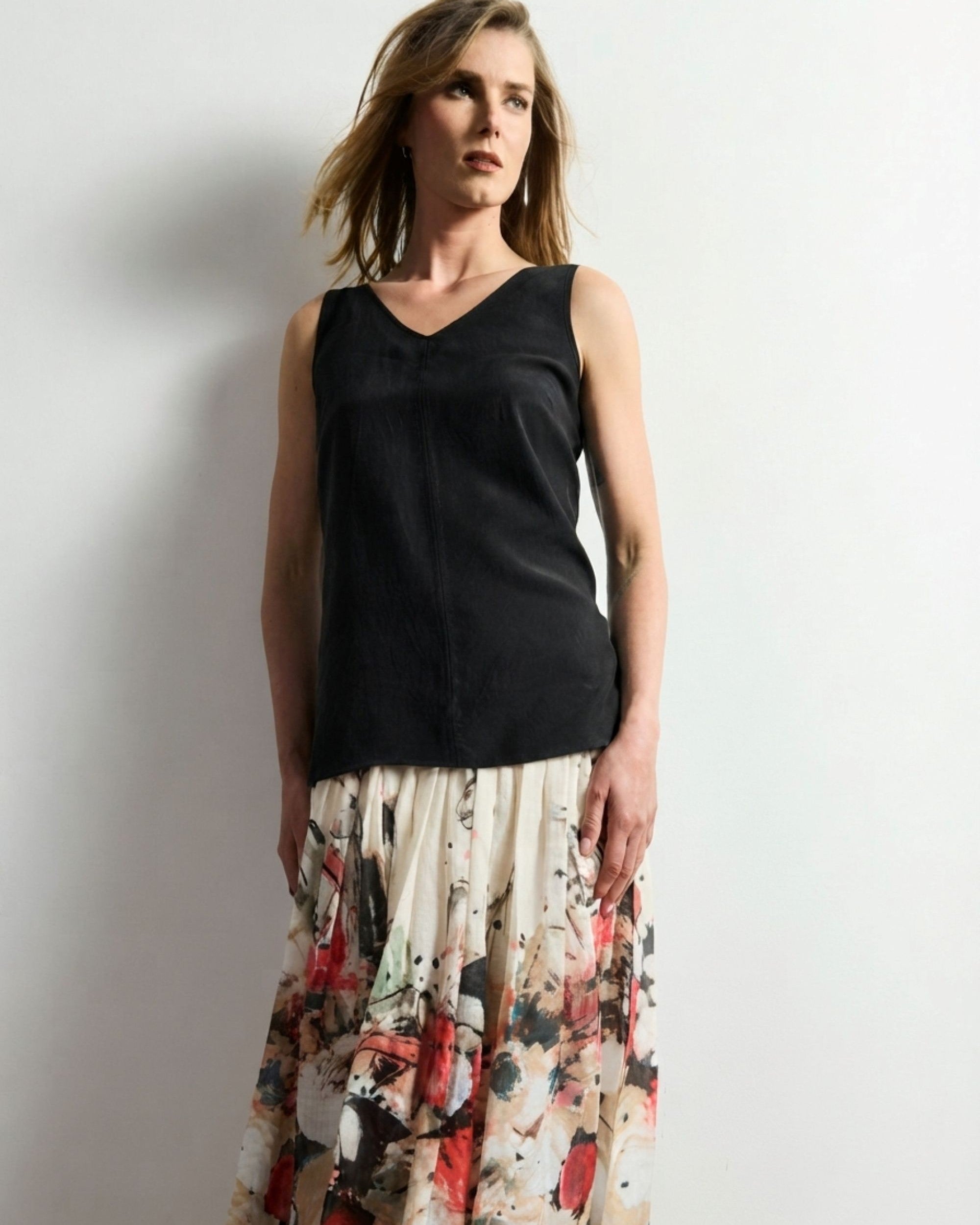 Zisa Singlet - Black