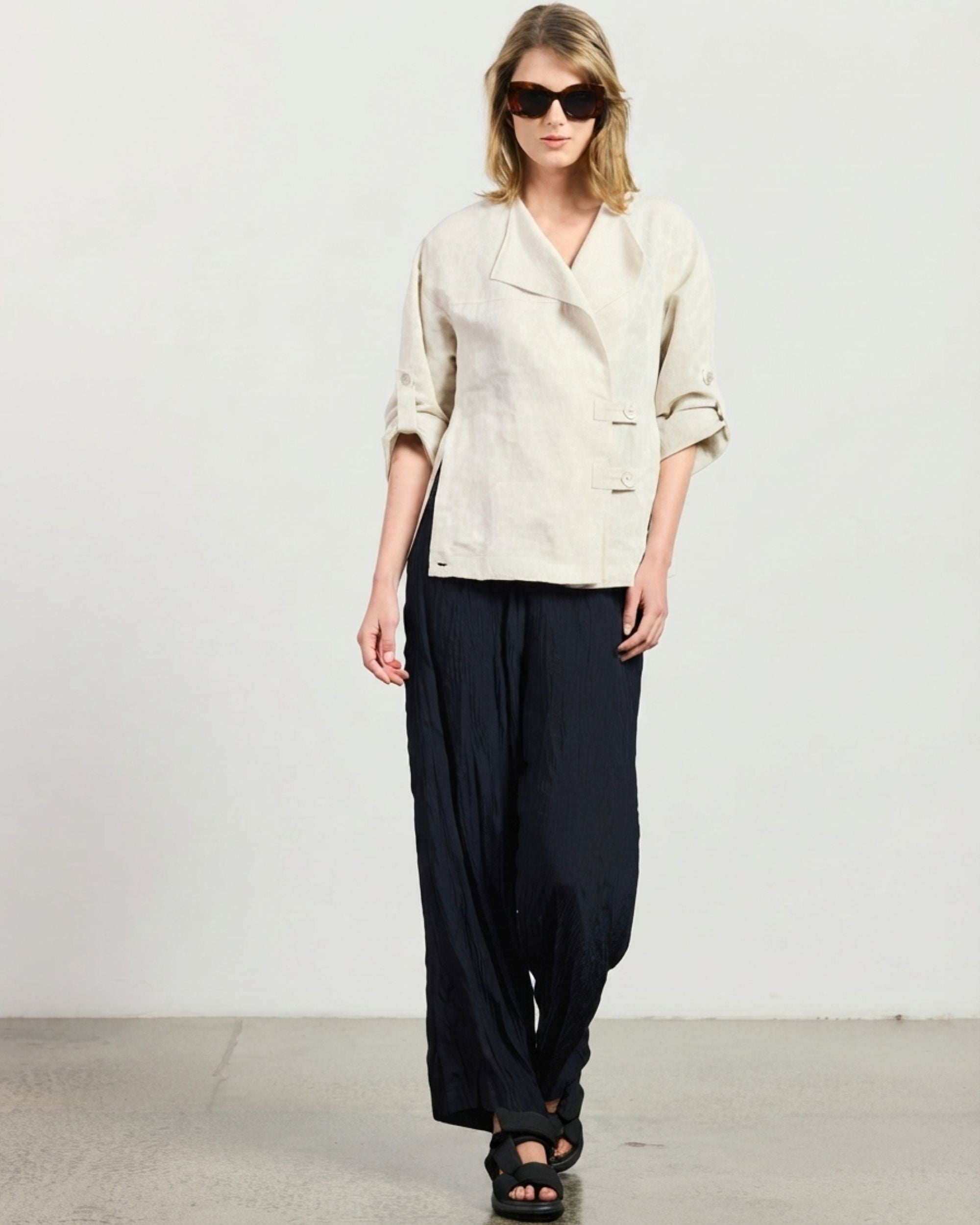 Viviani Pant -Nocturne